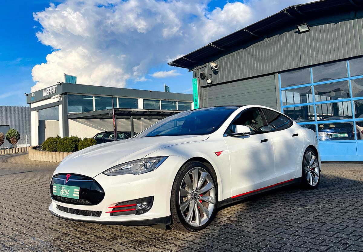 Tesla Model S P85D Supercharger free SuC free Autopilot 21